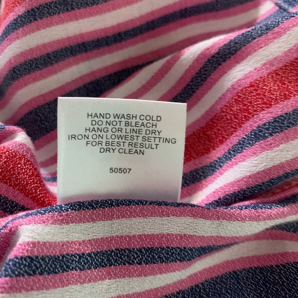 Romeo & Juliet Couture striped bell sleeve top Size Large - Picture 8 of 8